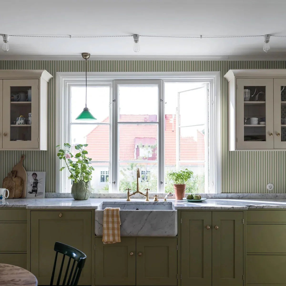 Mölle Stripe Wallpaper - Borastapeter