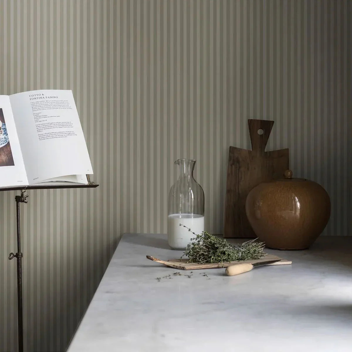 Mölle Stripe Wallpaper - Borastapeter