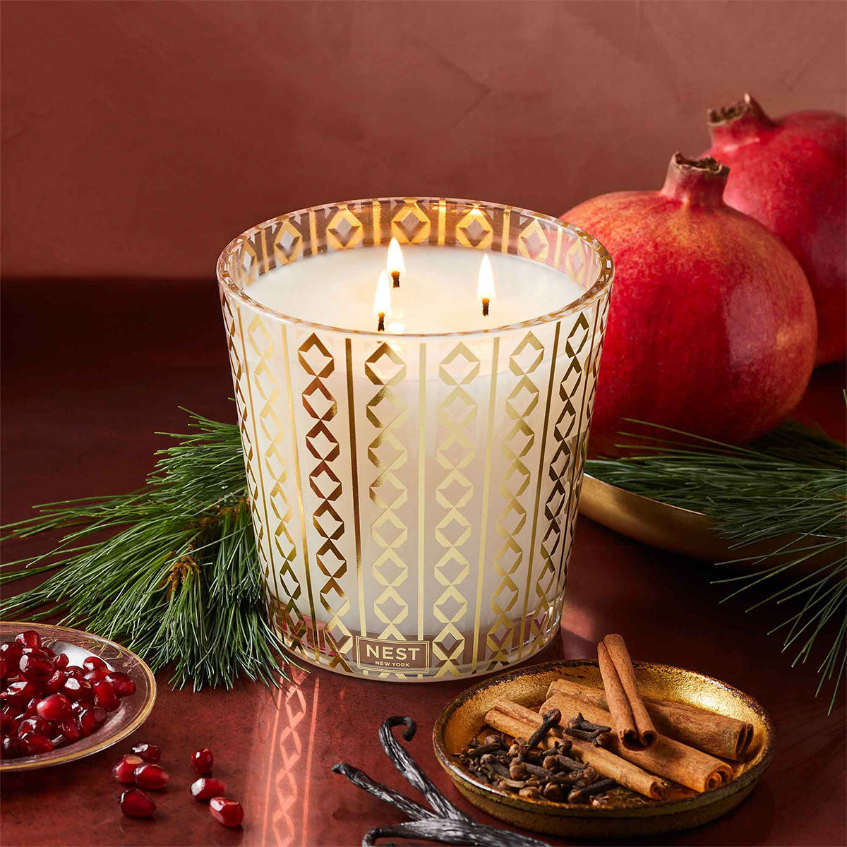 Holiday 3 Wick Candle 600g - NEST New York