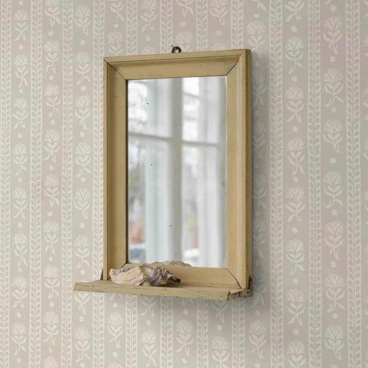 Nejlikerand Wallpaper - Borastapeter