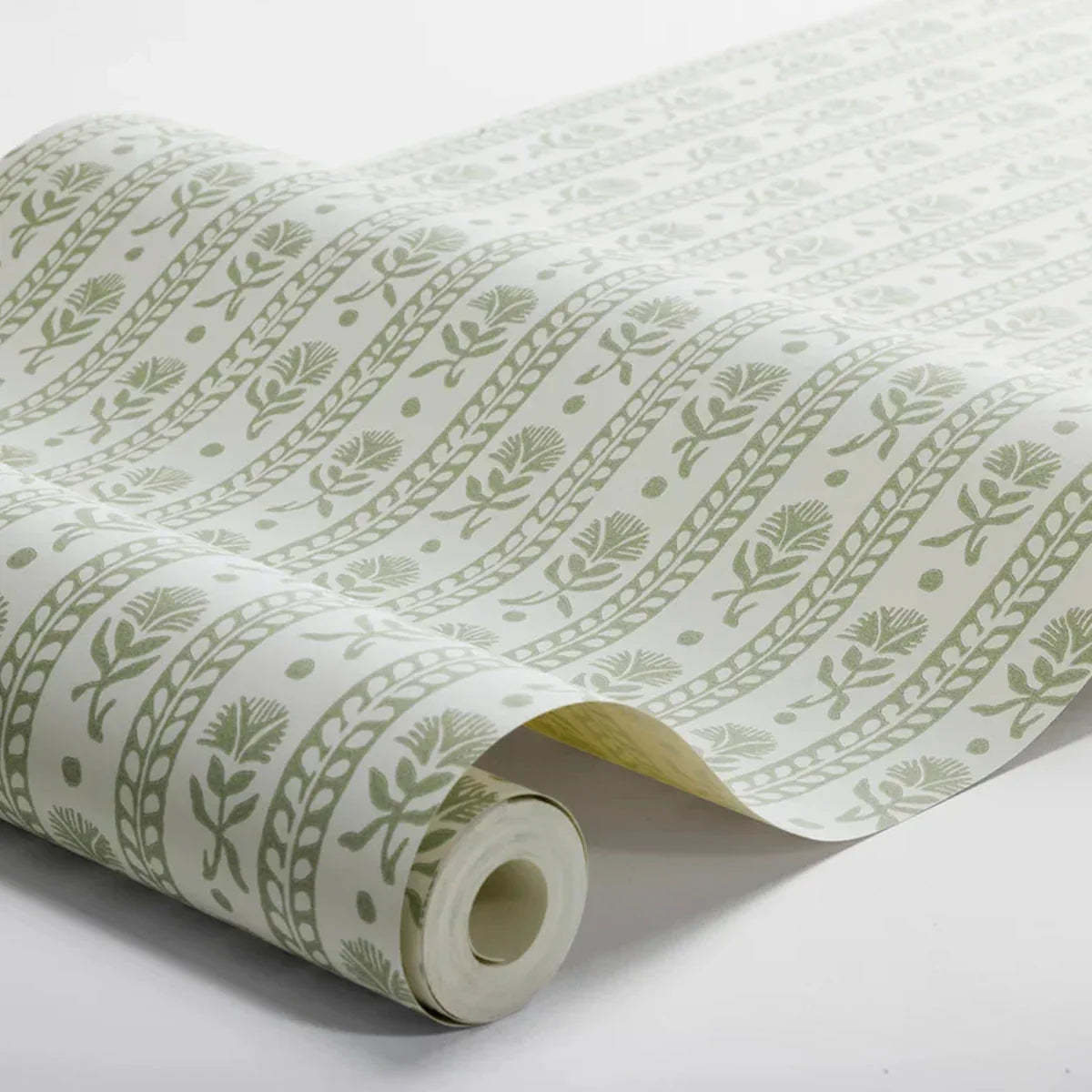 Nejlikerand Wallpaper - Borastapeter