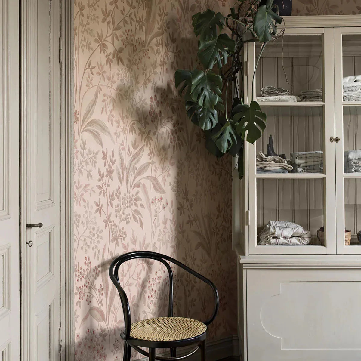 Nocturne Grand Mural Wallpaper - Borastapeter