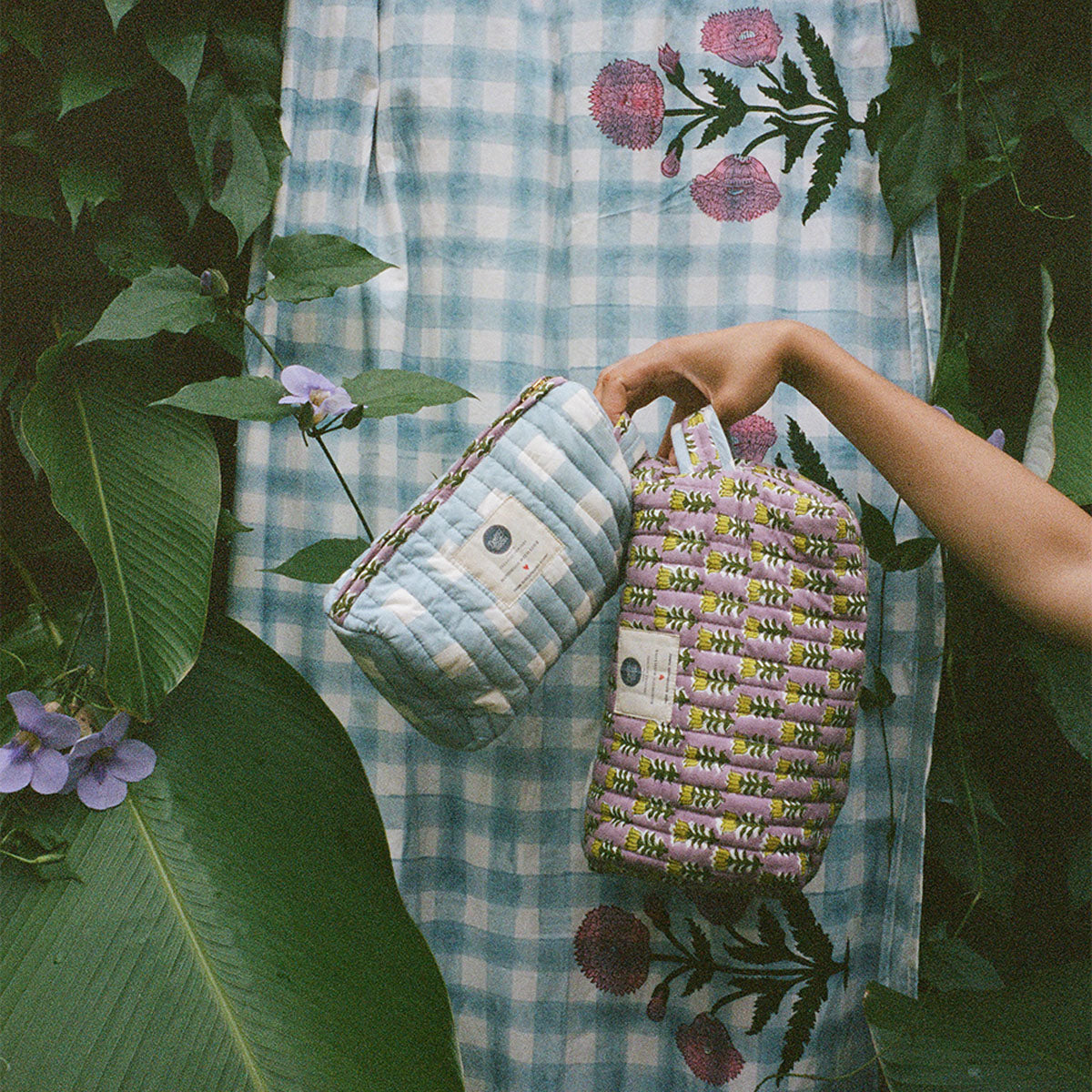 Make Up Bag - Doing Goods