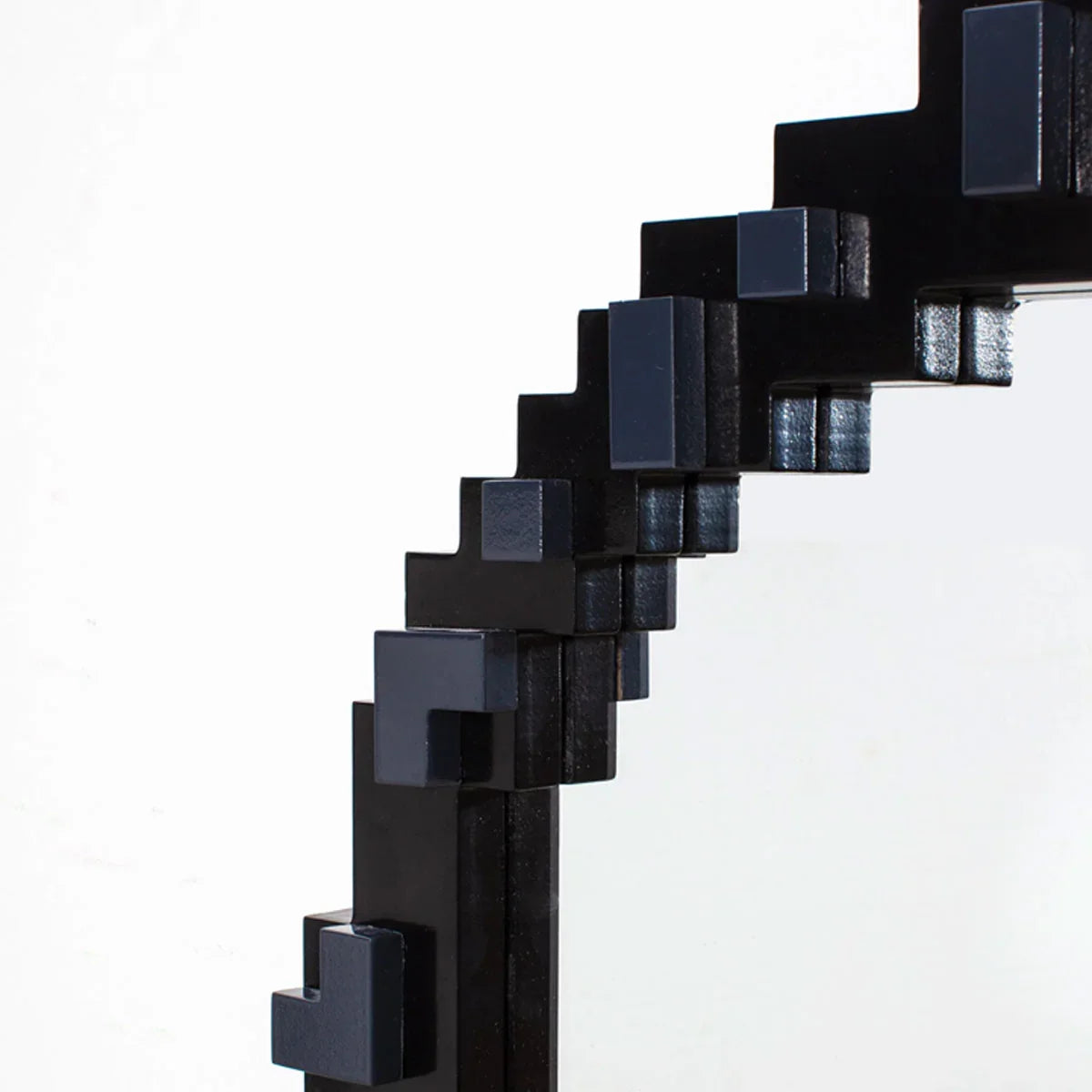 Pixel Mirror - Seletti - Courthouse Interiors