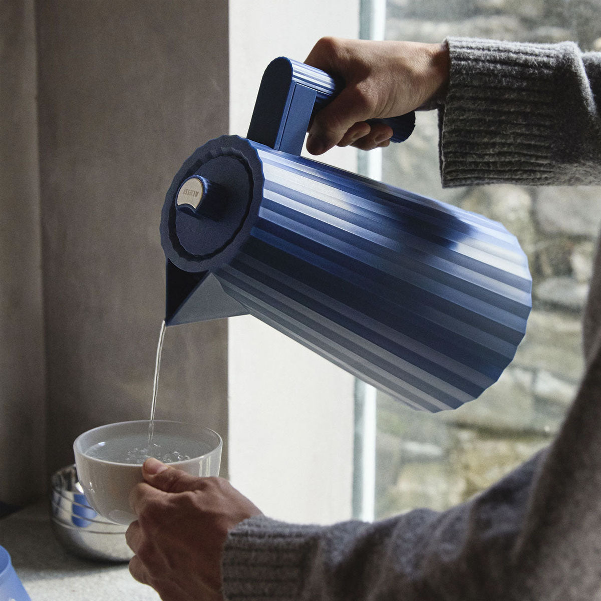 Plissé Electric Kettle - Alessi