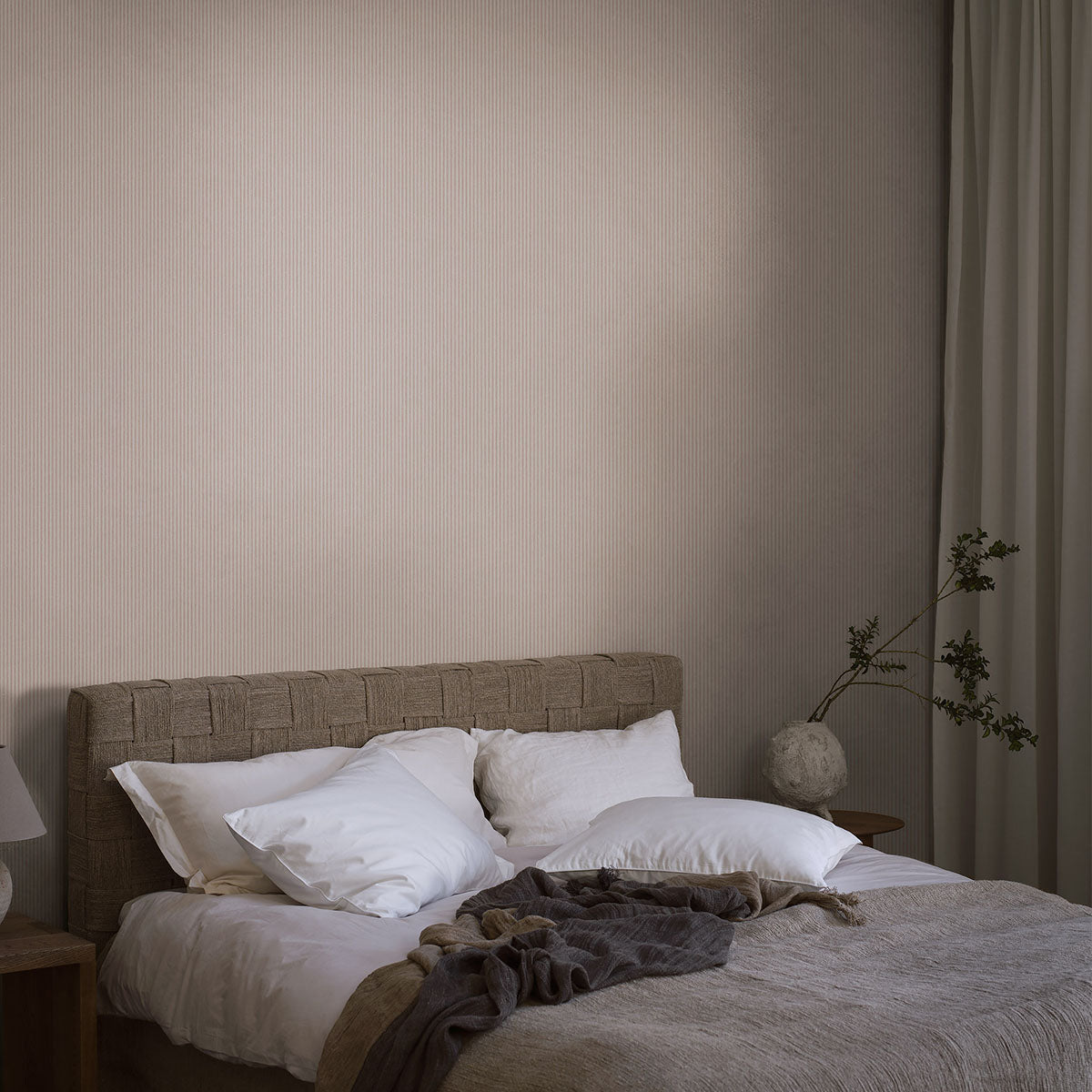 Polka Stripe Wallpaper - Borastapeter