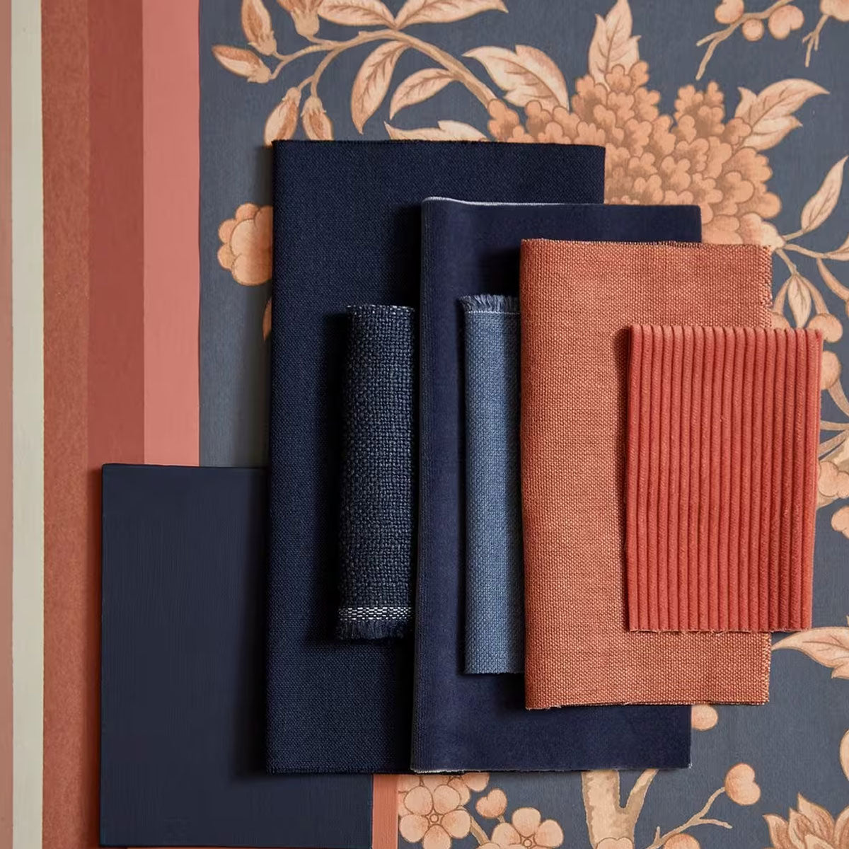 Porcelain Trail Wallpaper - Liberty