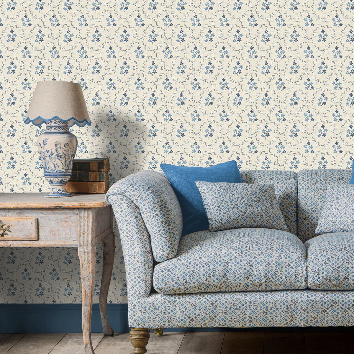 Posy Wallpaper - GP&J Baker