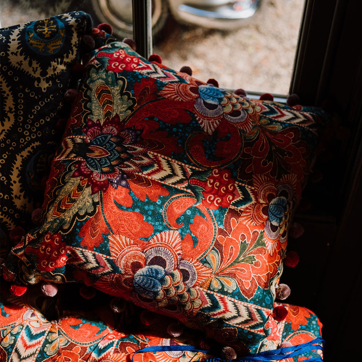 Psychedelia Cushion - Mind The Gap