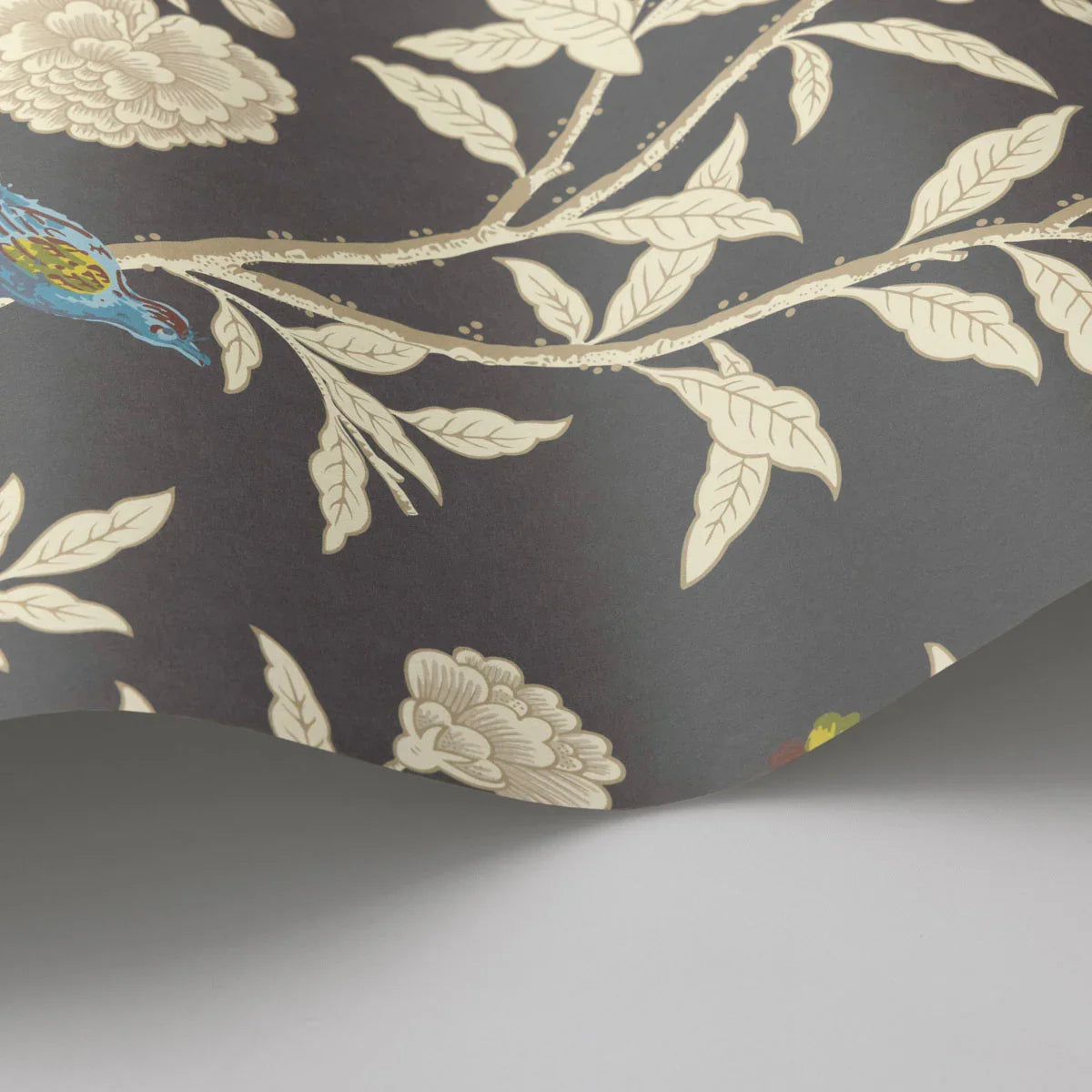 Roseberry with Birds Wallpaper - Cole & Son