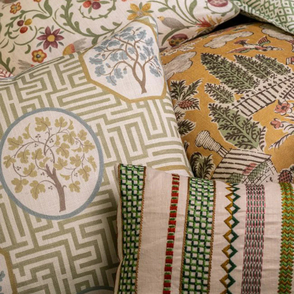 Royal Maze Fabric - GP&J Baker