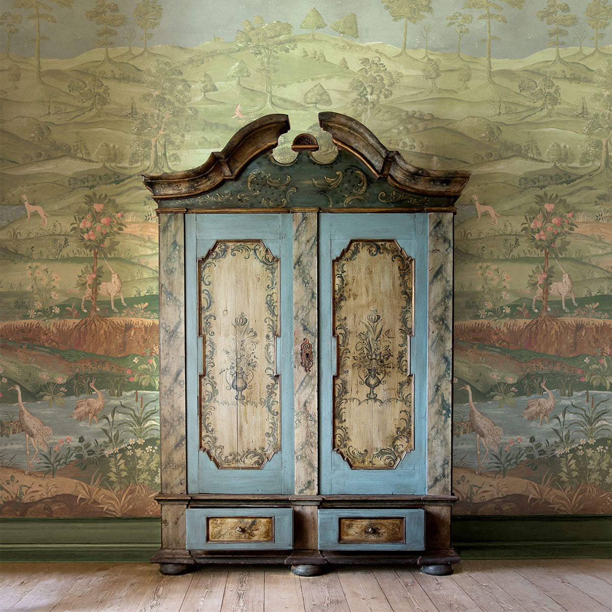 Royal Park Panel Wallpaper - GP&amp;J Baker