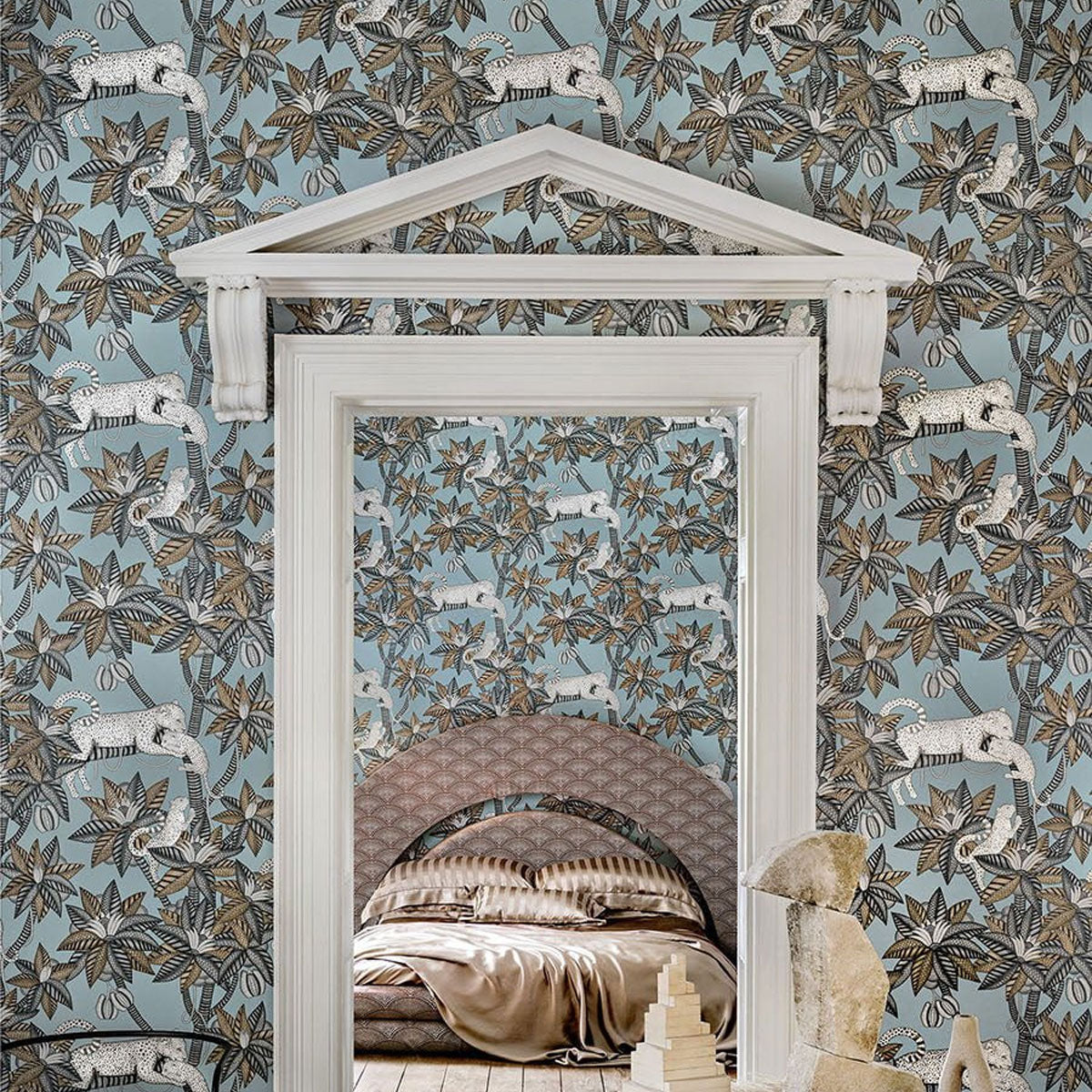 Satara Wallpaper - Cole & Son