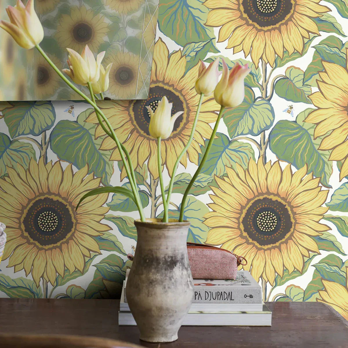 Solrosor Mural Wallpaper - Borastapeter