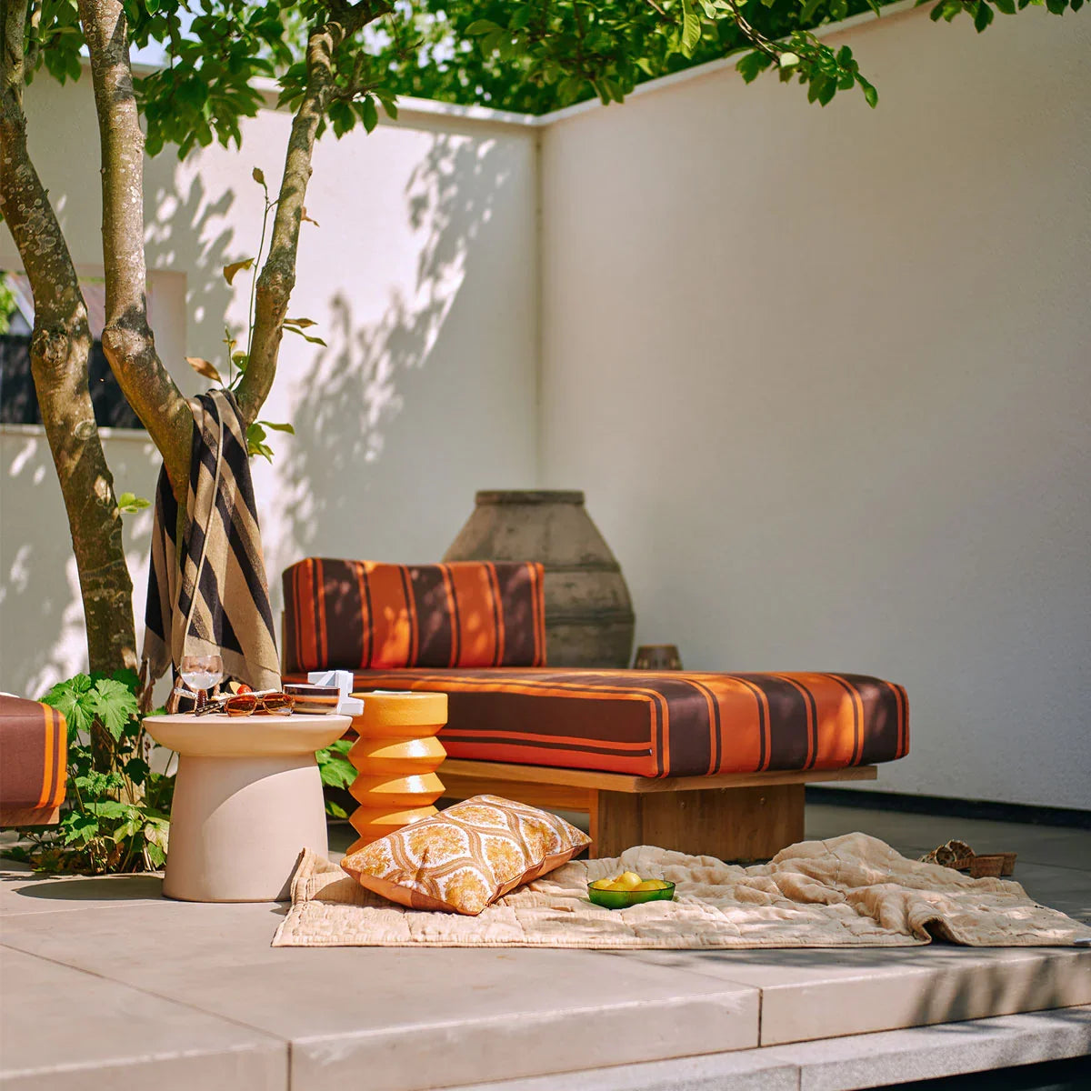 Stoneware Side Table - HKLIVING