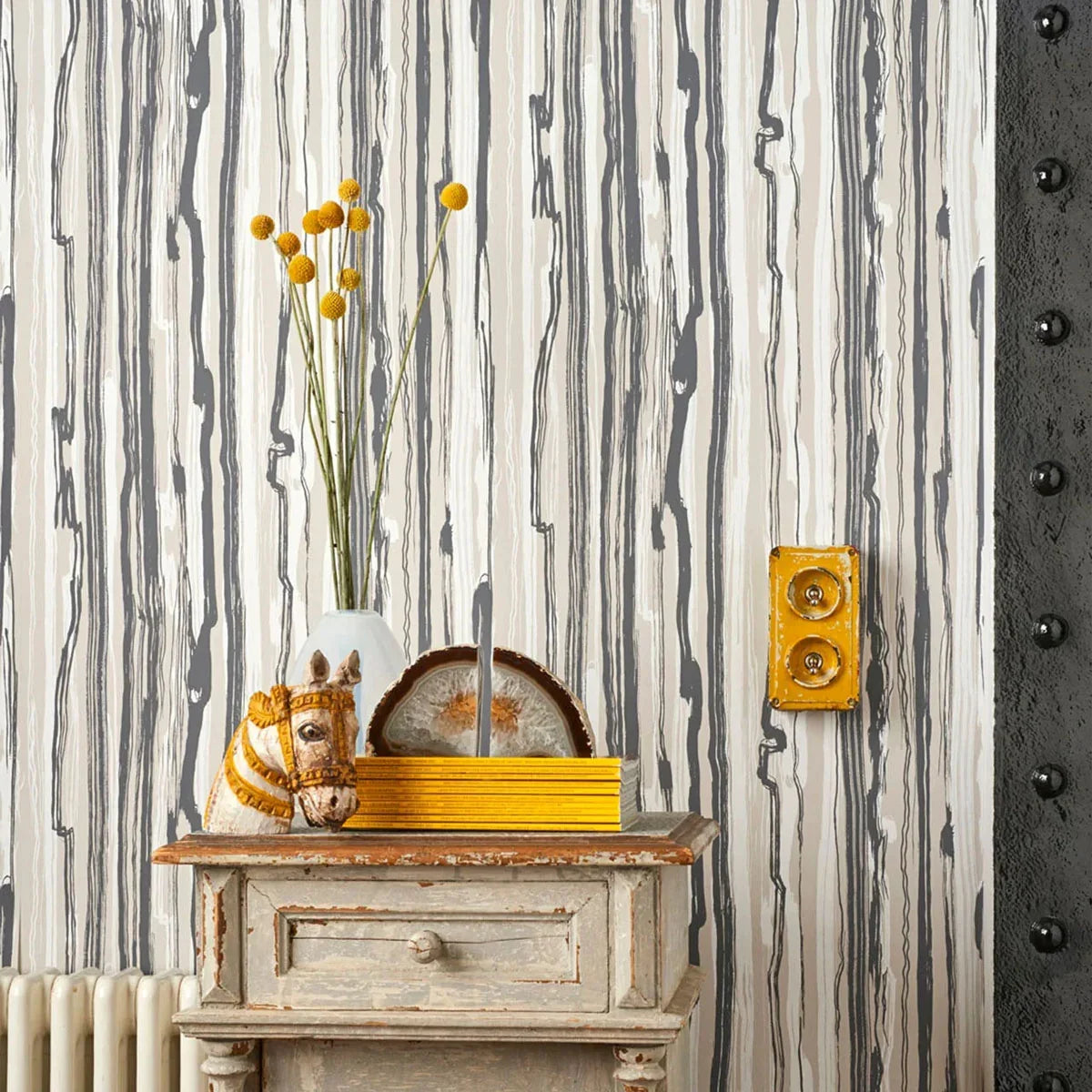 Strand Wallpaper - Cole & Son