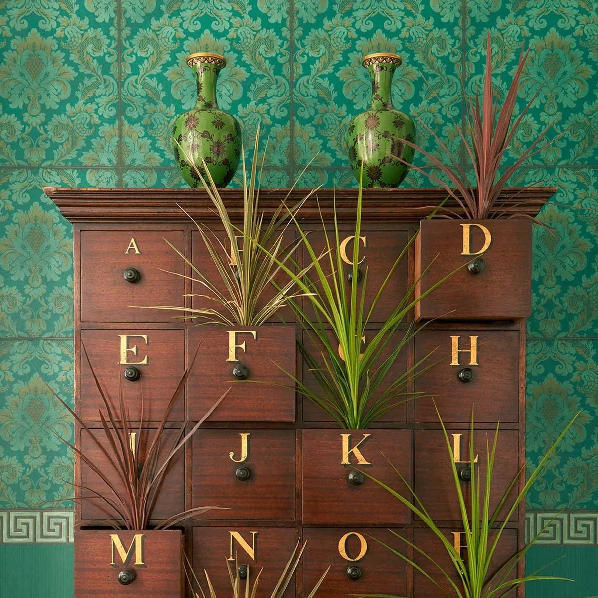 Stravinsky Wallpaper - Cole & Son