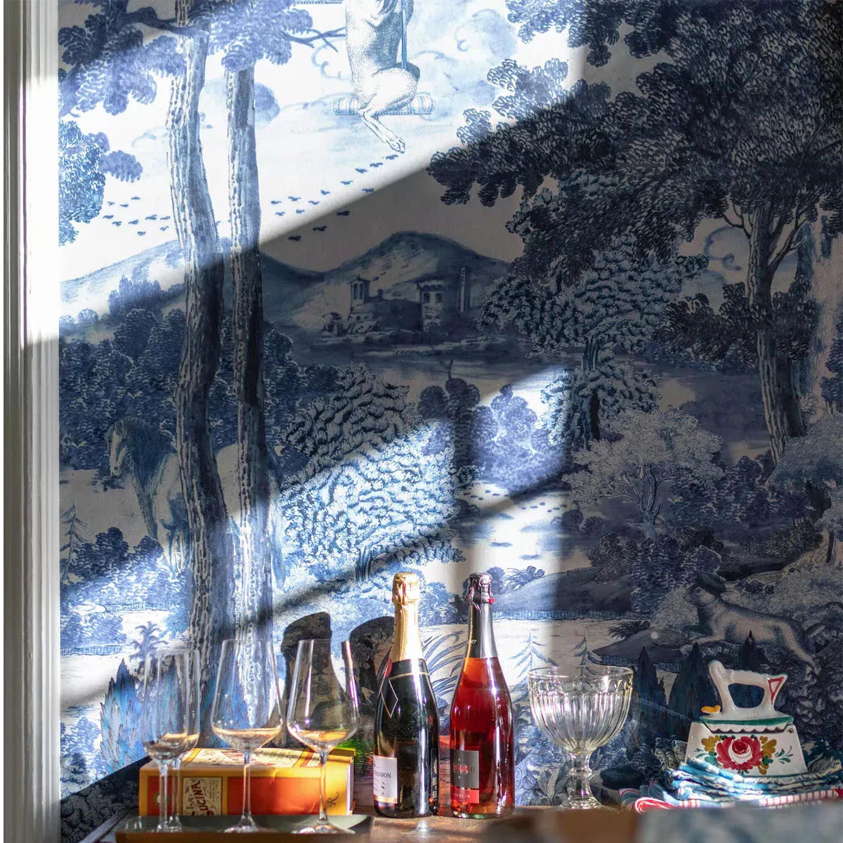 Toile Du Carpathians Wallpaper - Mind The Gap