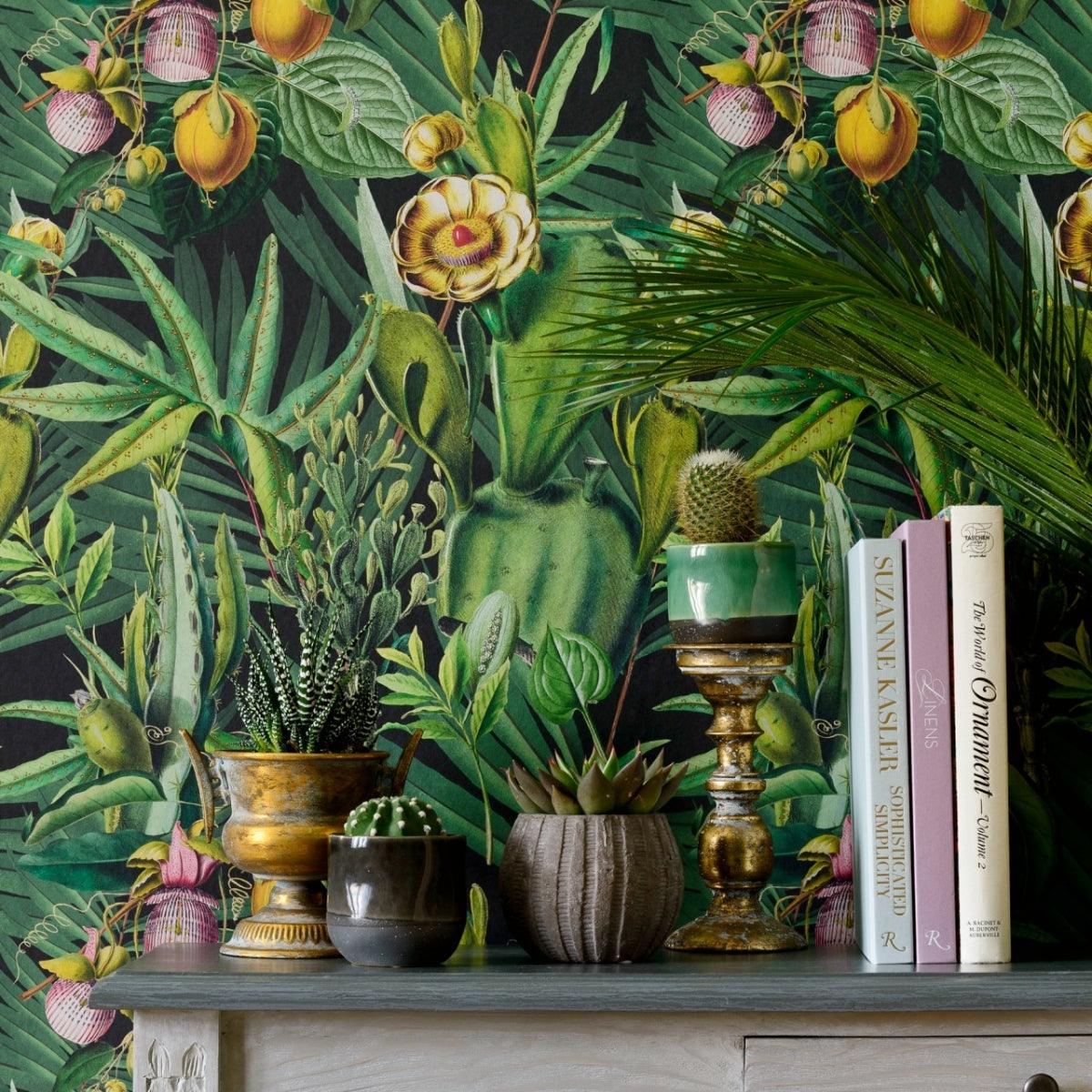 Mind The Gap &#39;Luscious Flora&#39; Wallpaper