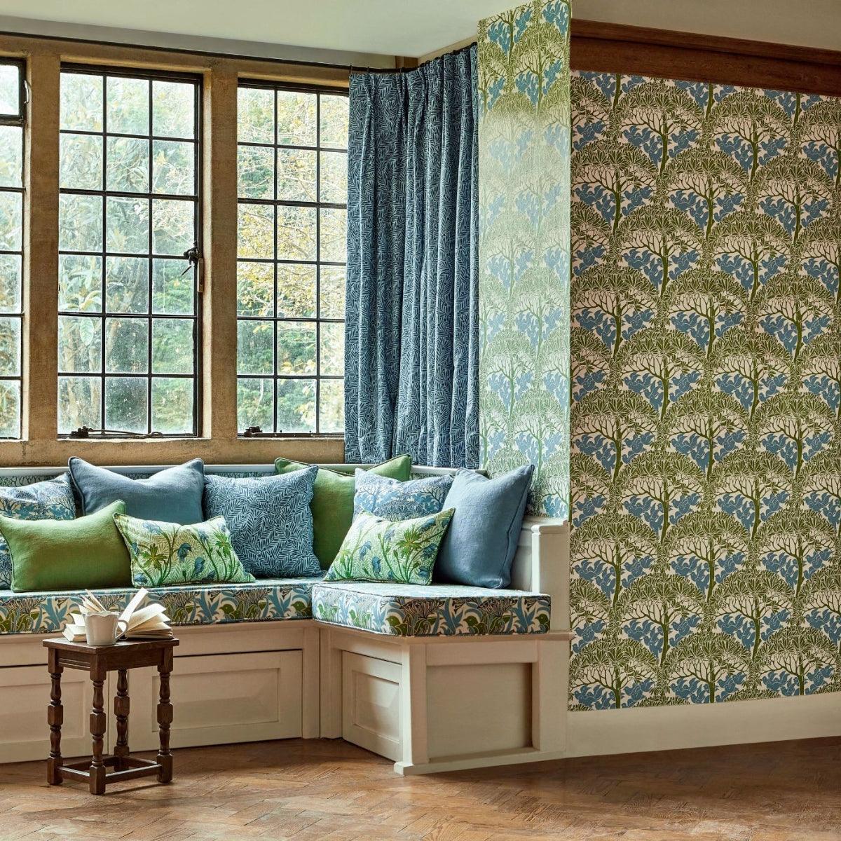 Morris &amp; Co &#39;The Savaric - Garden Green&#39; Wallpaper