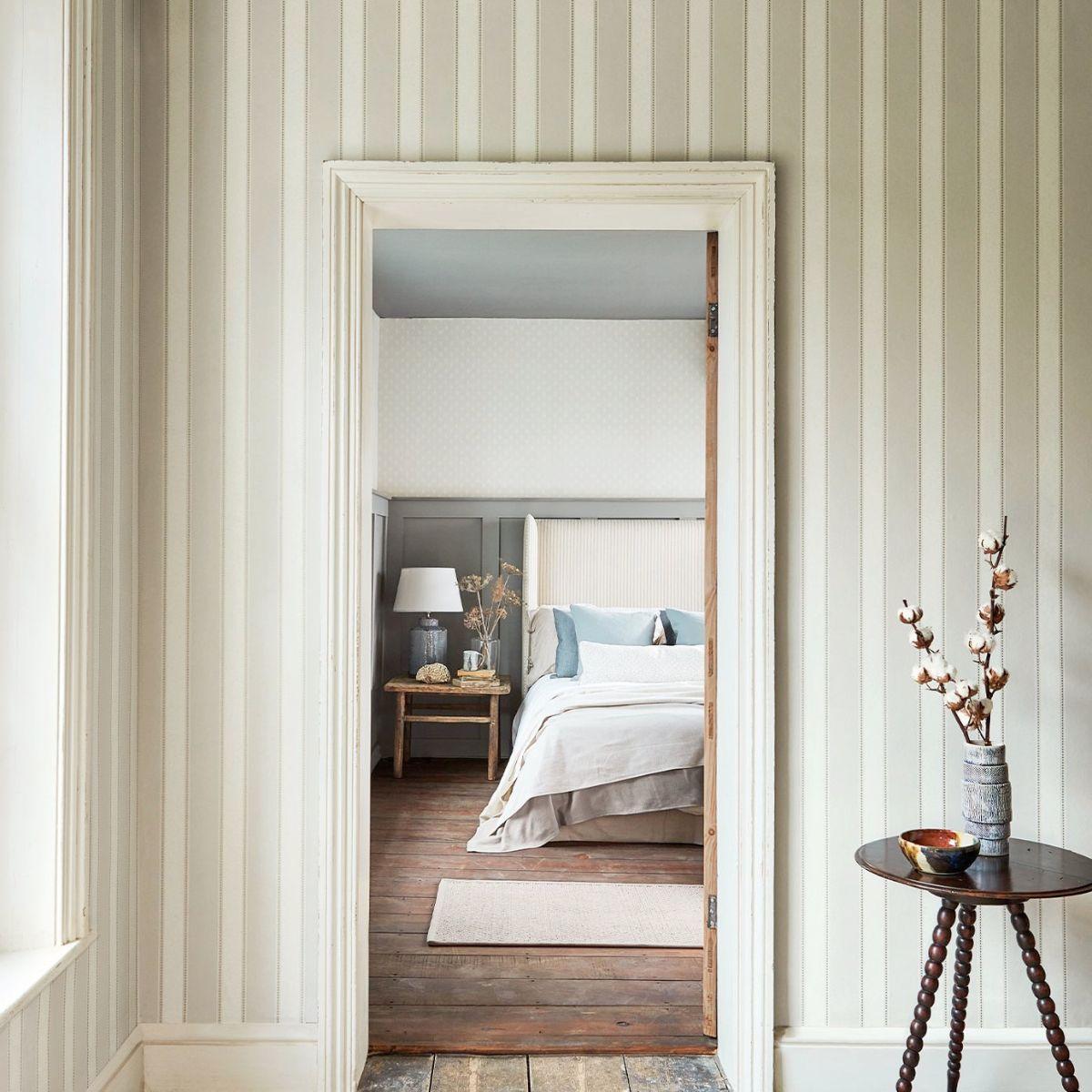 Sanderson &#39;Sonning Stripe - Country Linen&#39; Wallpaper