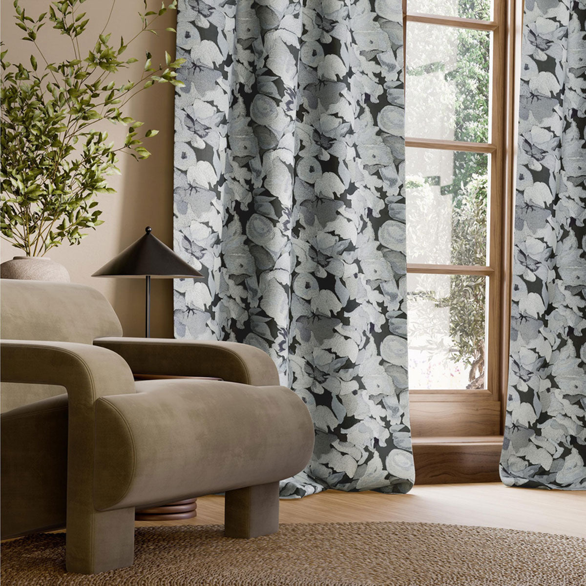 Harlequin Flores Embroidery fabric (4)