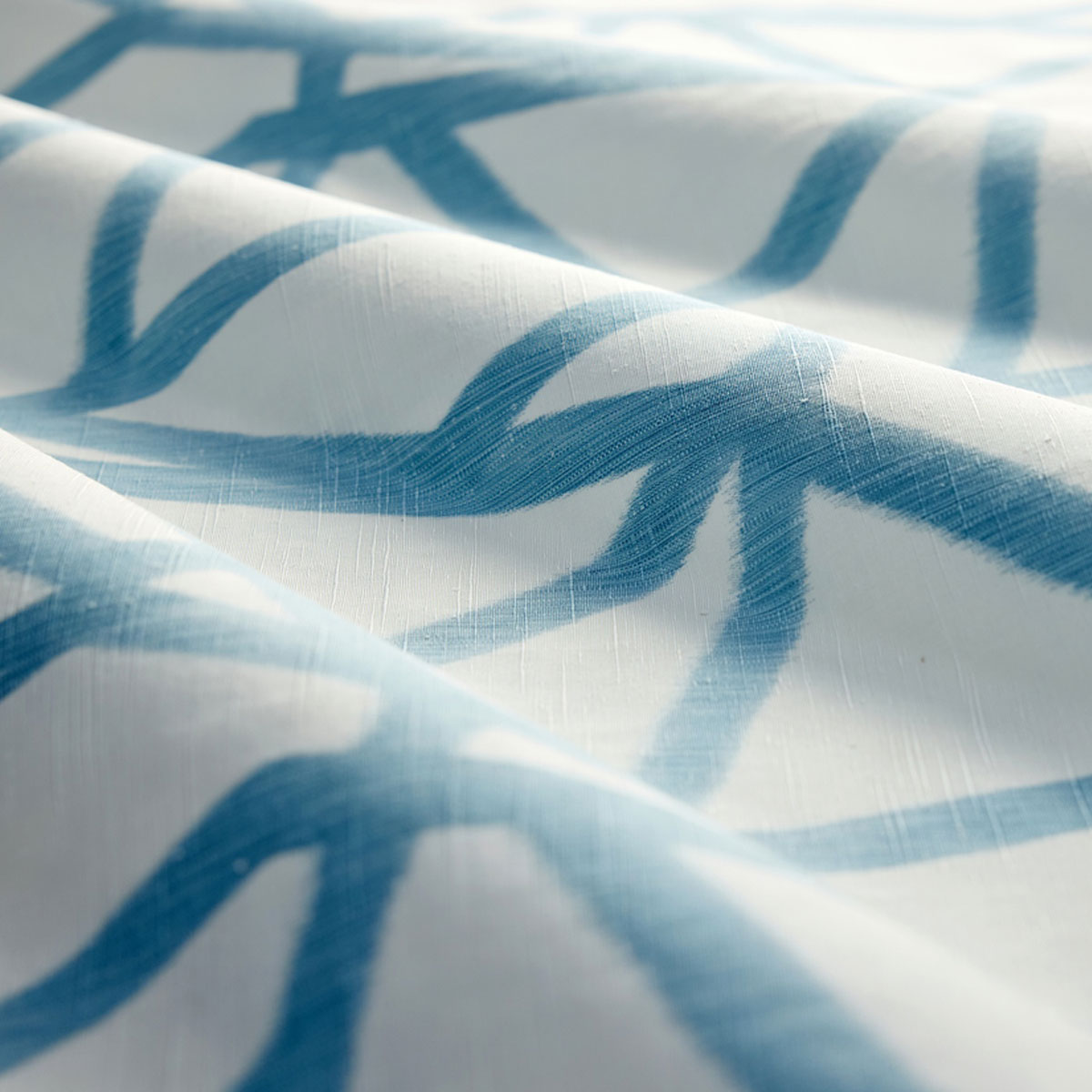 Harlequin Sumi Ikat fabric – Indigo (2)