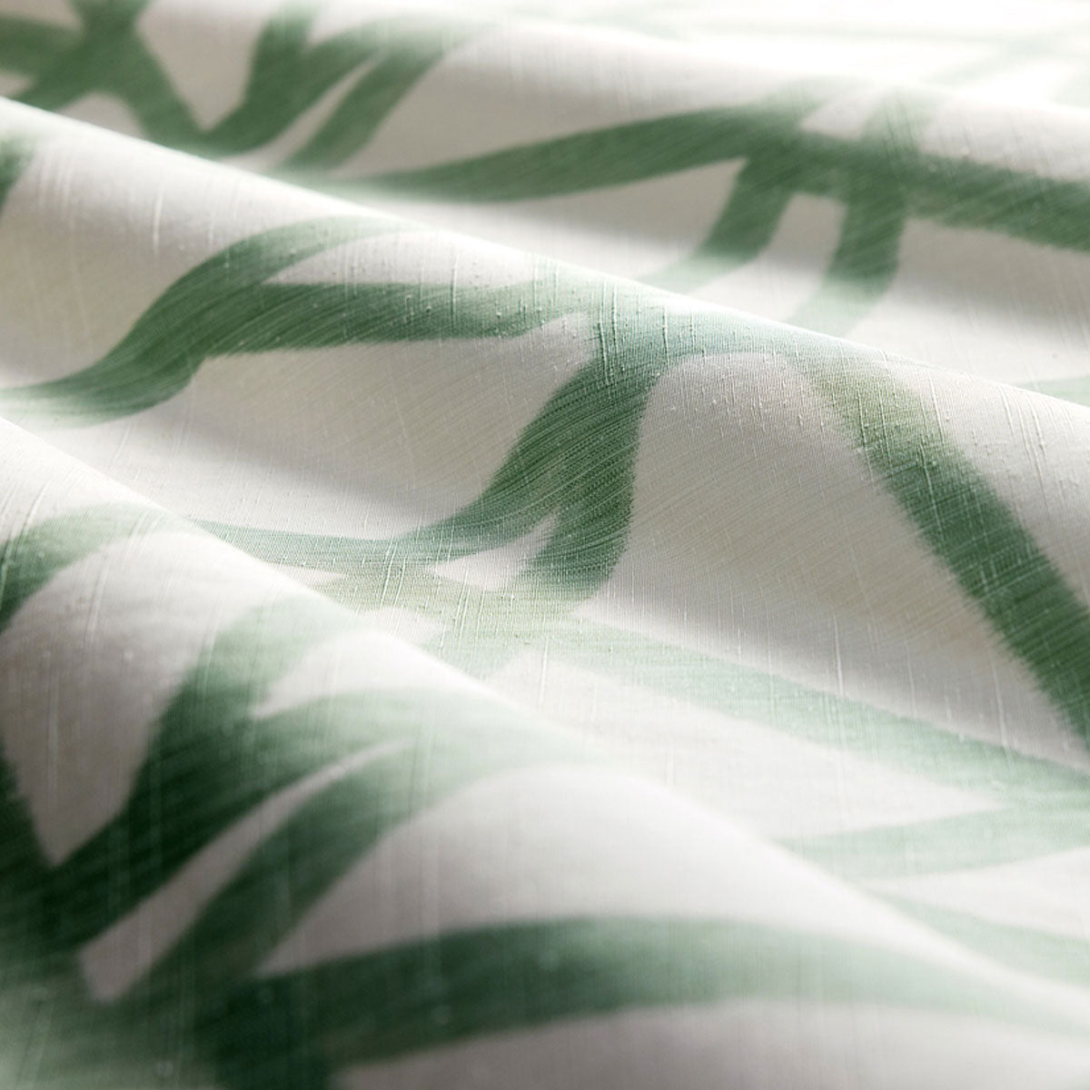 Harlequin Sumi Ikat fabric – Kelly (2)