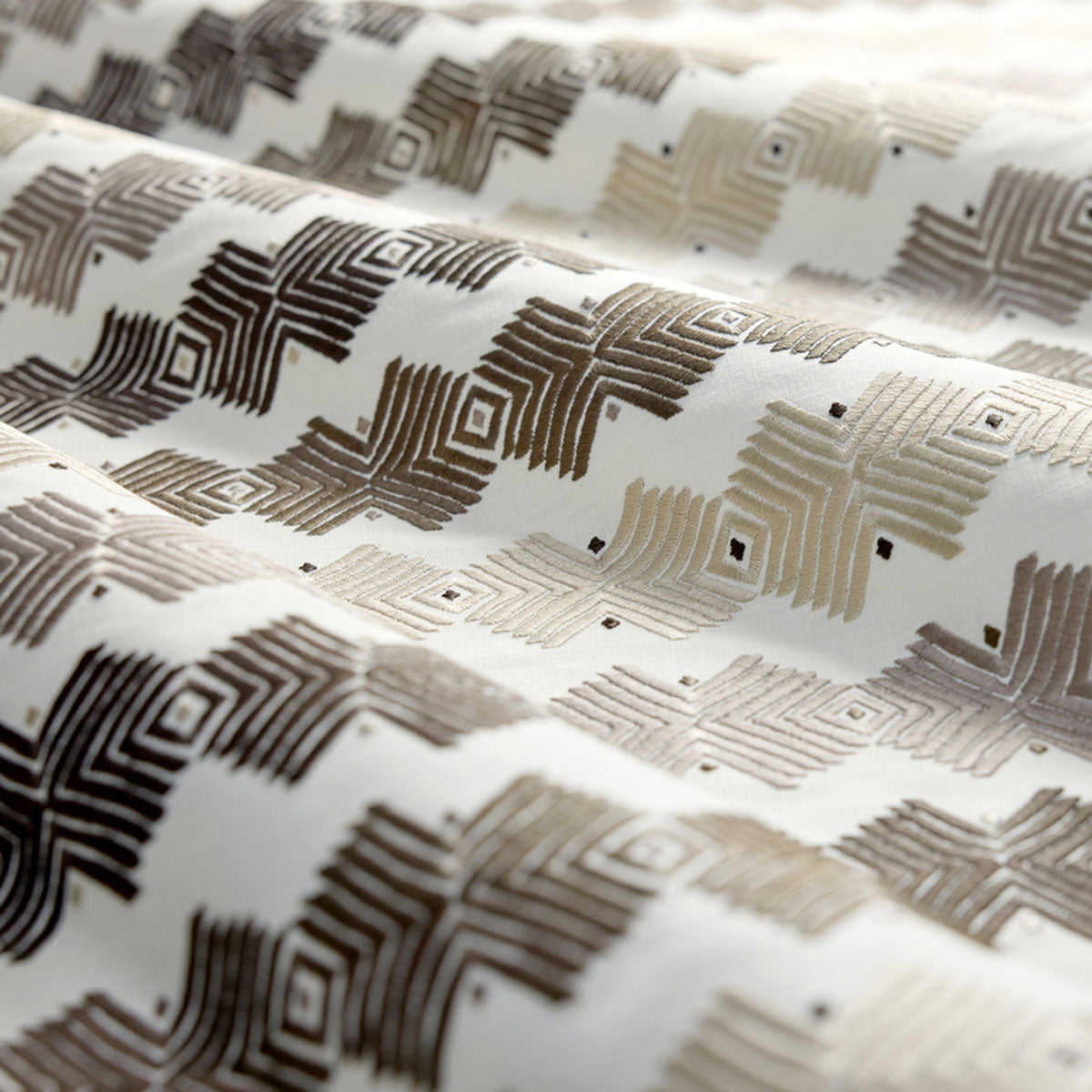Harlequin Kalimba fabric – Nomad/Taupe/Pebble (2)
