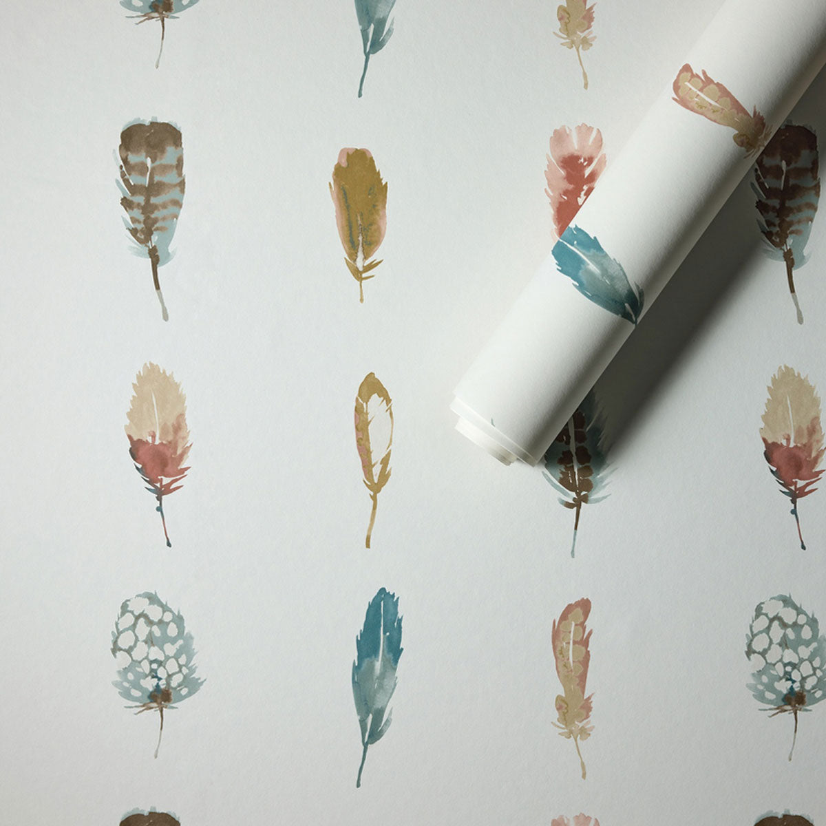 Harlequin Limosa wallpaper – Rosewood/Julip/Pacific (3)