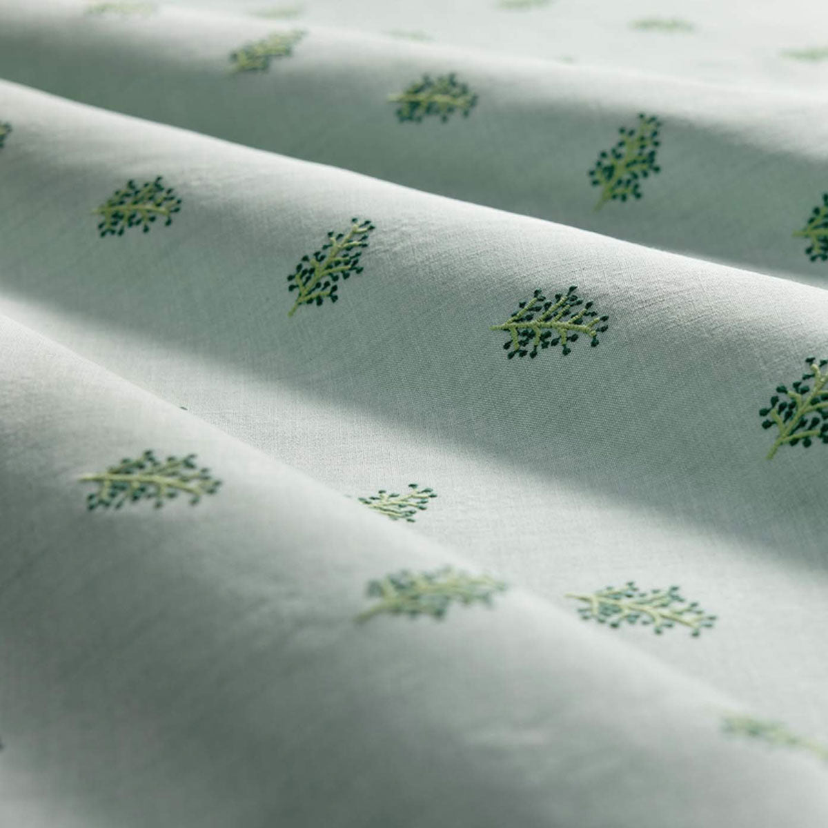Clarke & Clarke Mini Herbarium fabric – Seafoam (2)
