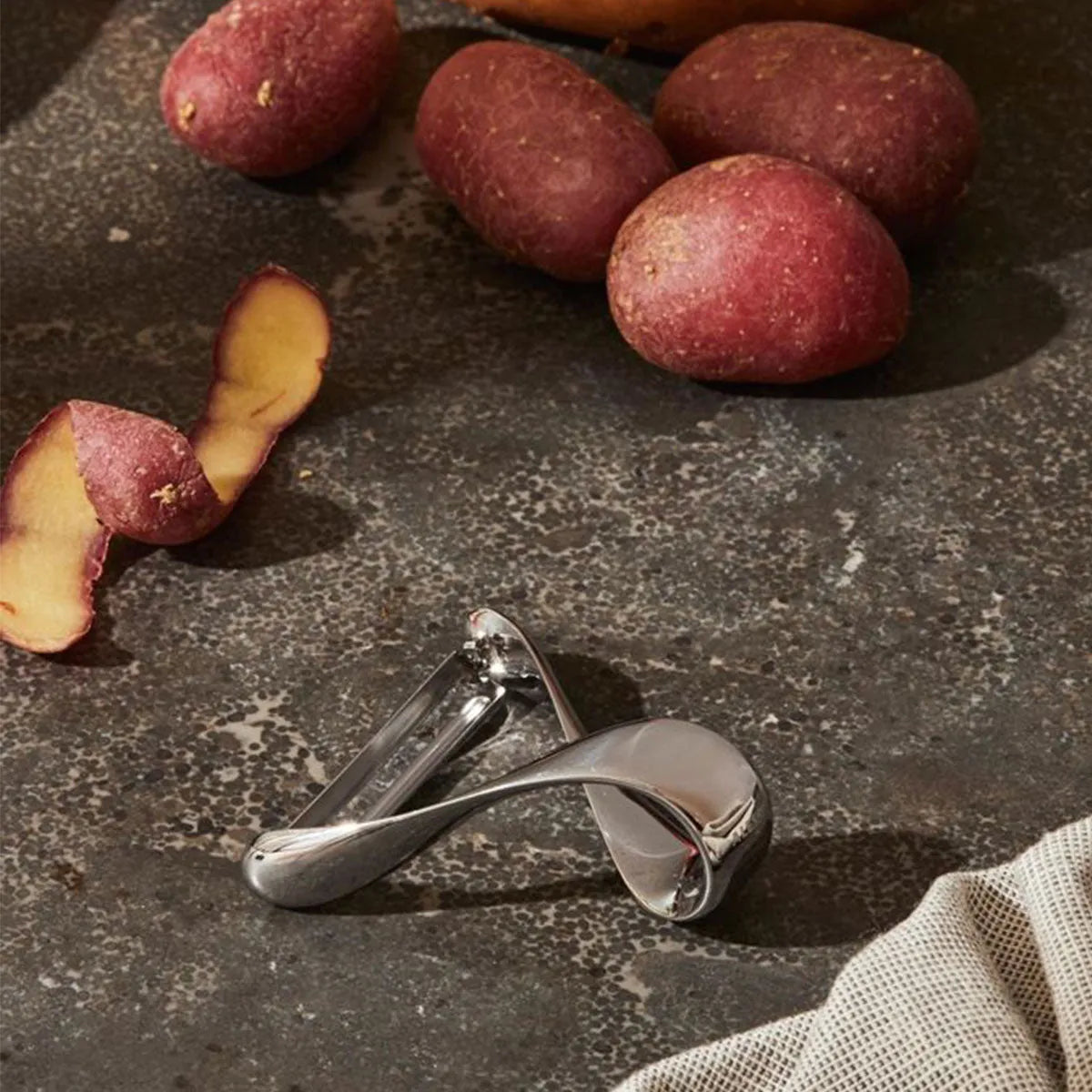 Sfrido Potato Peeler - Alessi