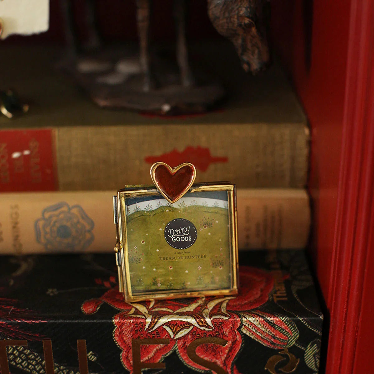 Pyar Heart Frame - Doing Goods