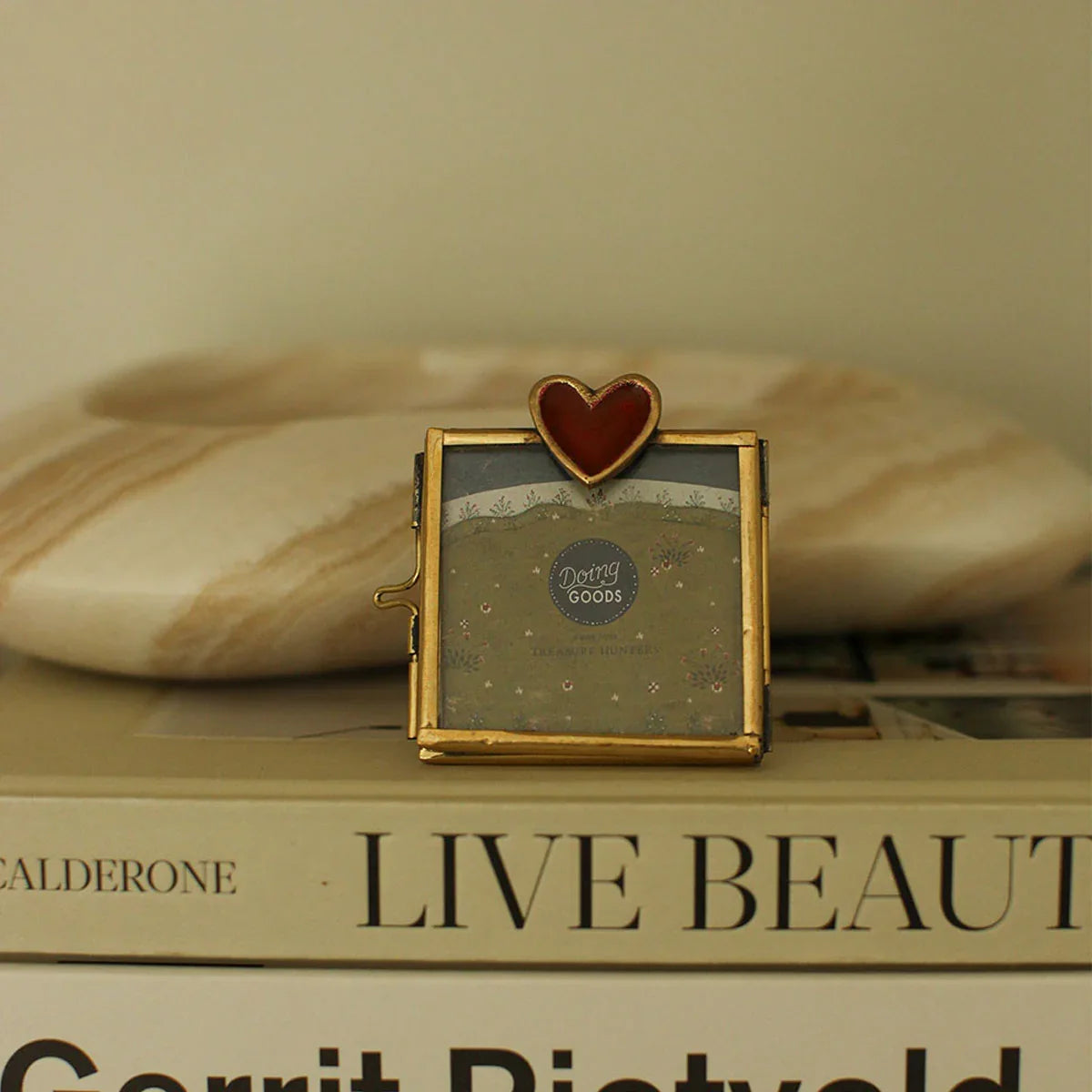 Pyar Heart Frame - Doing Goods