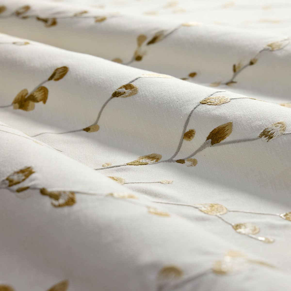 Harlequin Salice Embroidery fabric (1)