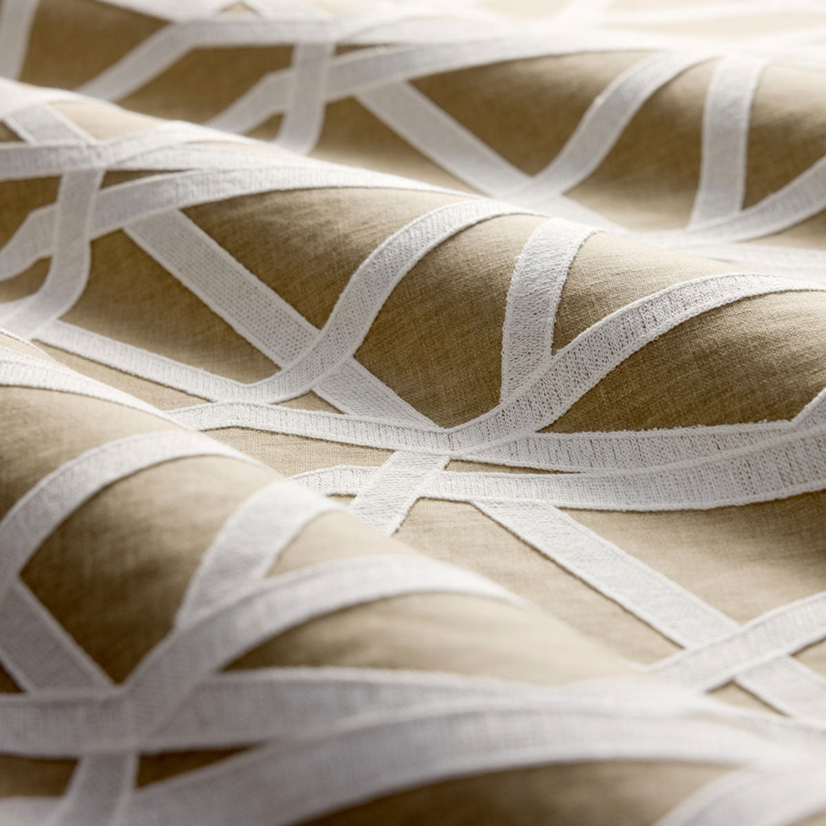 Harlequin Sumi Embroidery fabric – Julip (2)