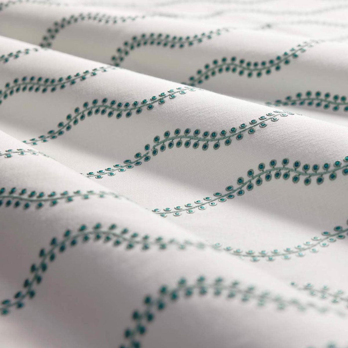 Clarke & Clarke Woburn II fabric – Peacock (2)