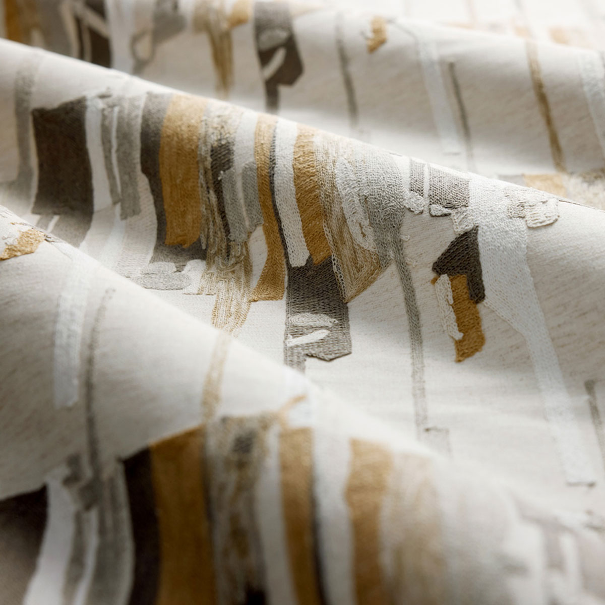 Harlequin Zeal II fabric – Pebble/Oat/Straw (2)