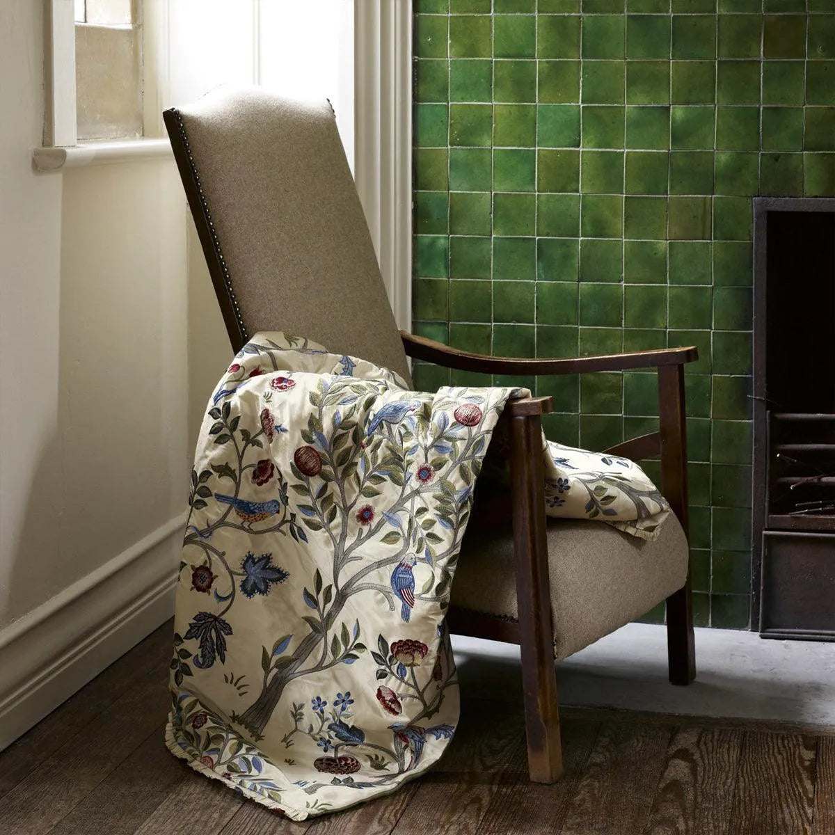 Kelmscott Tree Fabric - Morris & Co - Courthouse Interiors