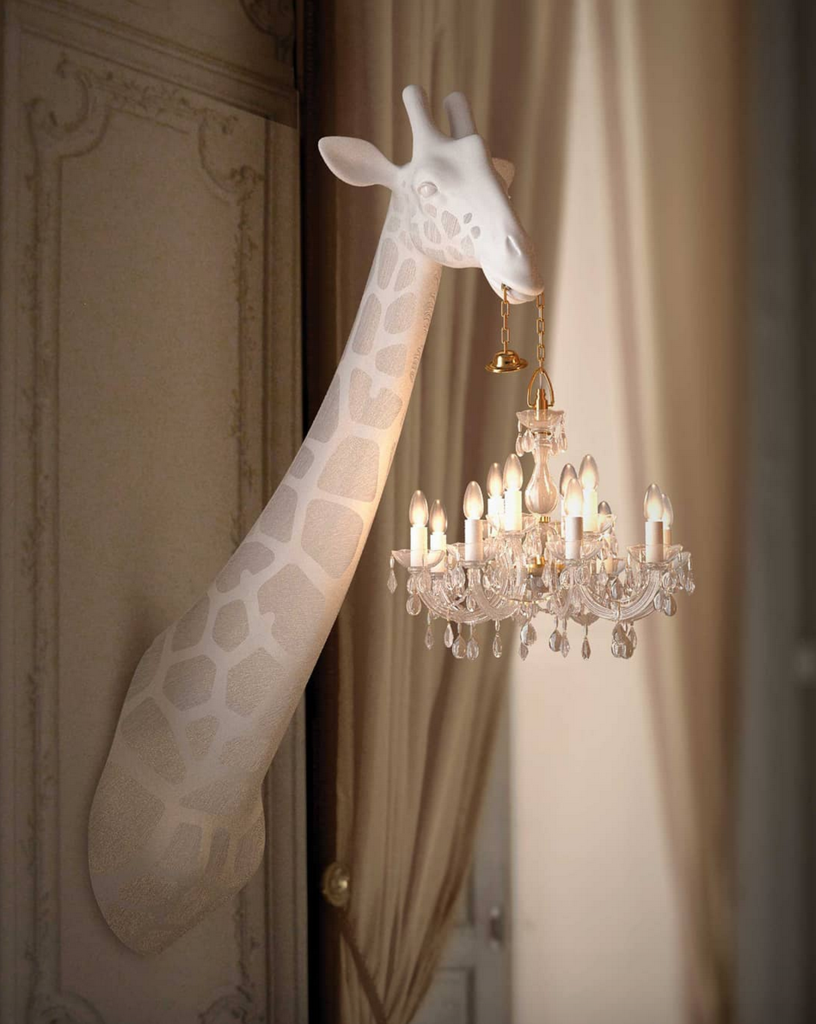 Giraffe In Love Wall Lamp White