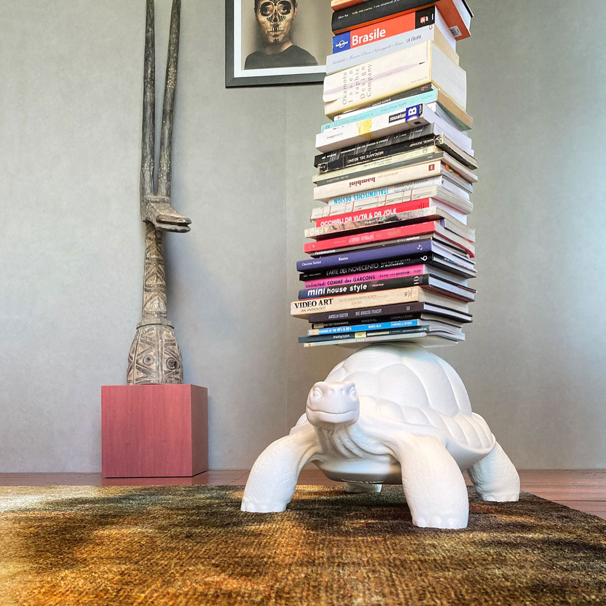 Turtle Carry Bookcase - Qeeboo